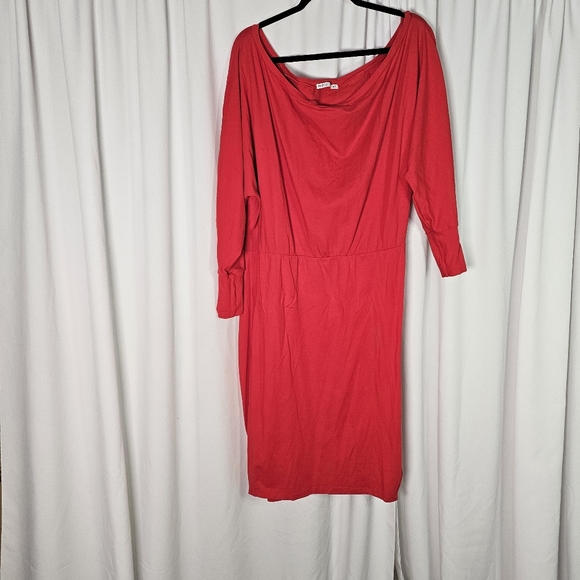 2 FOR 1: Rebdolls Vibrant Red and Green Long Sleeve Dresses - Picture 3 of 10